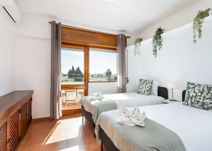 Tac - Oura * 阿尔布费拉